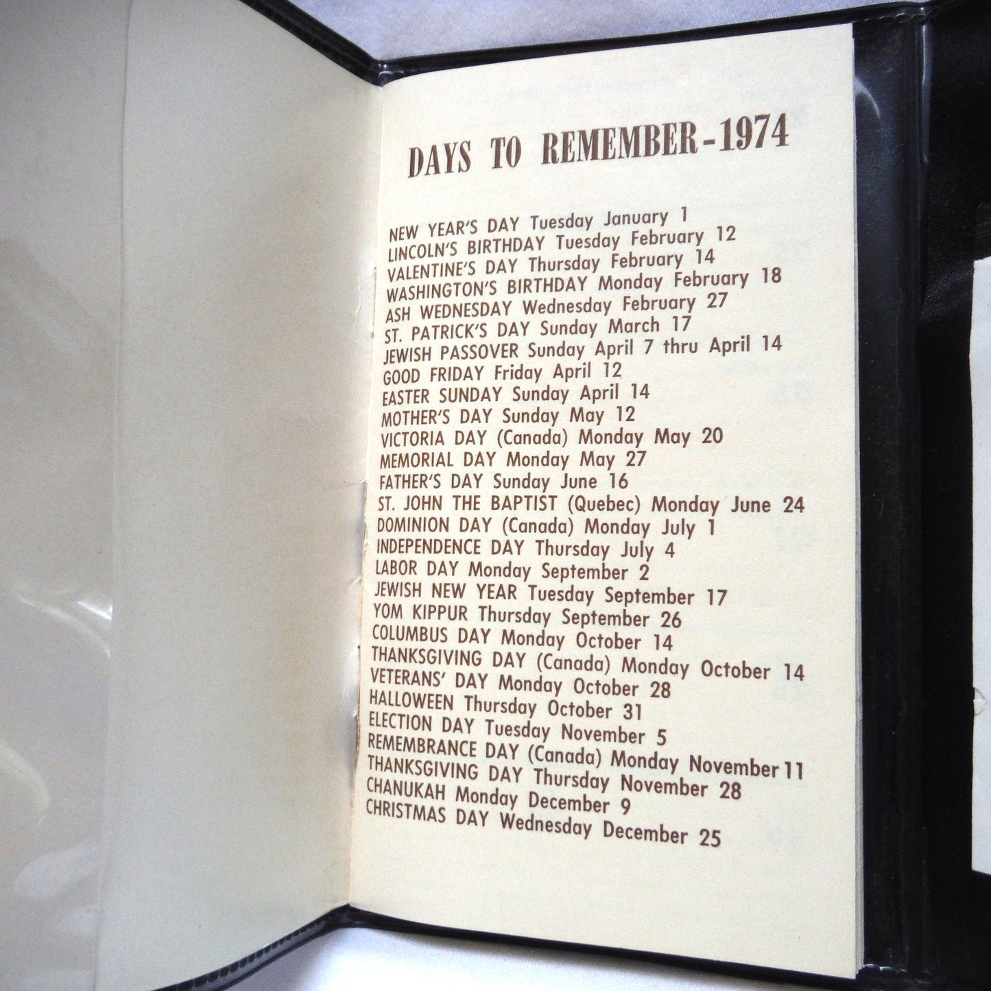 1970's Tri-Fold Black Vinyl Automotive Pocket Calendar: 'GM PARTS MANAGERS ARE TOPS IN THE VANCOUVER ZONE'