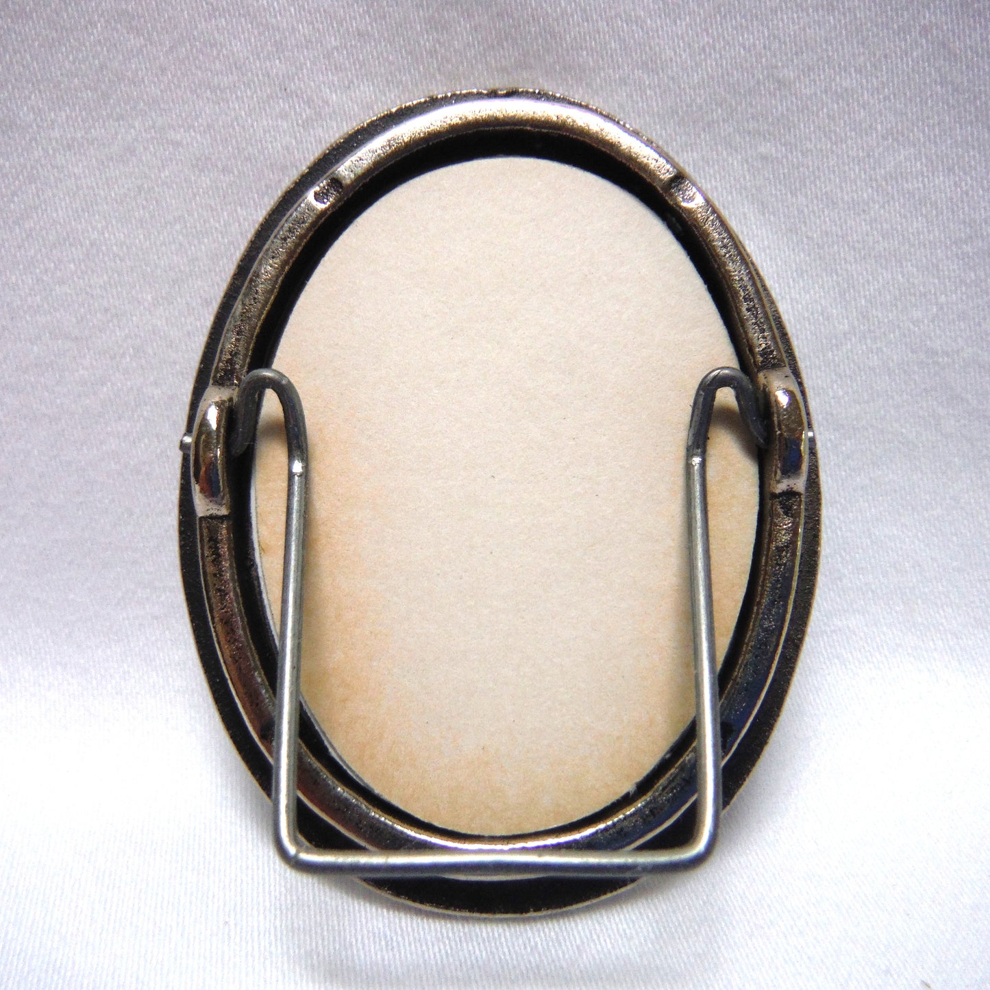 Vintage Set of THREE MINIATURE PHOTO FRAMES in Original Vinyl Pouch: Silver and Black Metal with stand, RARE Made in the U.S.A!