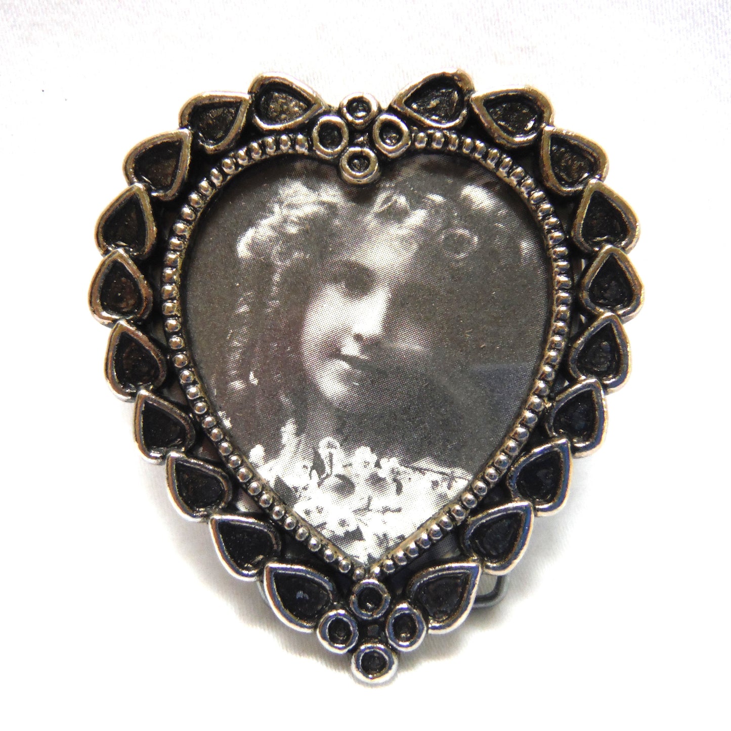 Vintage Set of THREE MINIATURE PHOTO FRAMES in Original Vinyl Pouch: Silver and Black Metal with stand, RARE Made in the U.S.A!