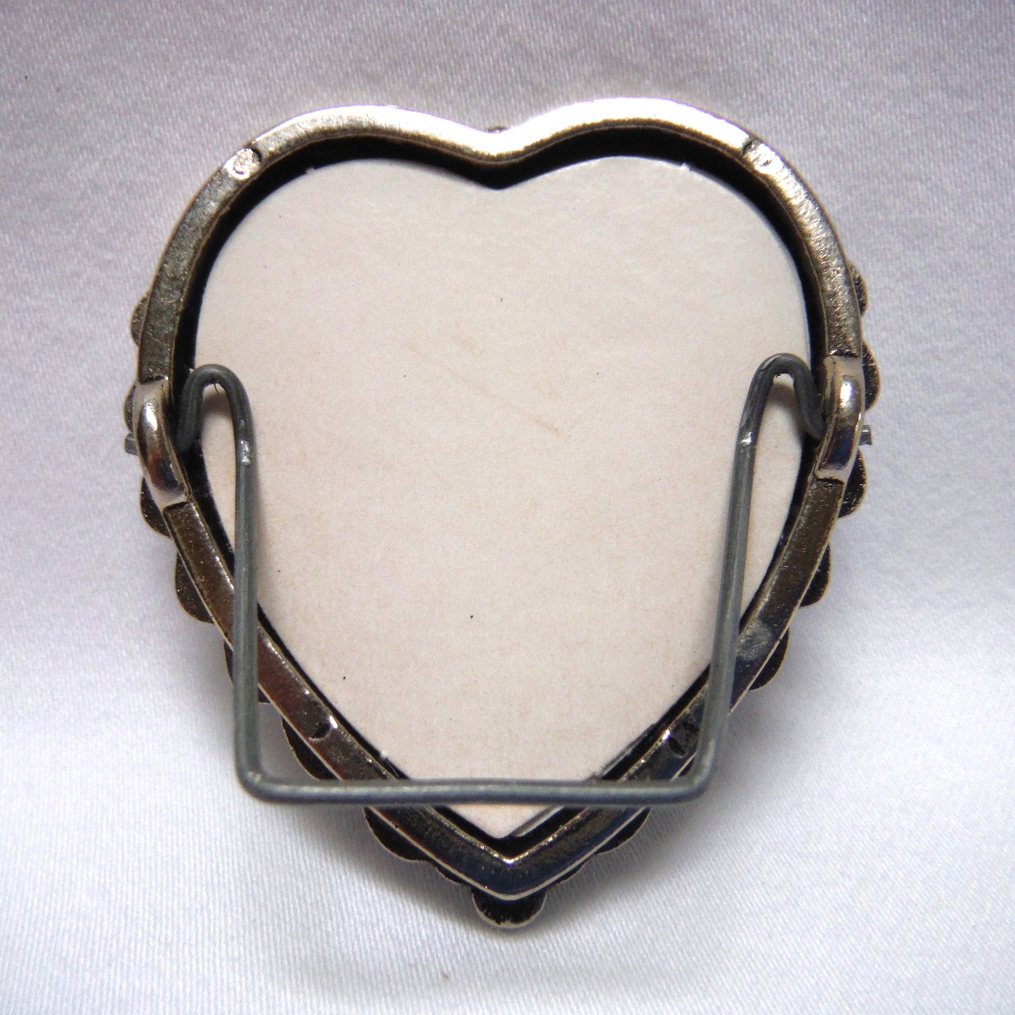 Vintage Set of THREE MINIATURE PHOTO FRAMES in Original Vinyl Pouch: Silver and Black Metal with stand, RARE Made in the U.S.A!