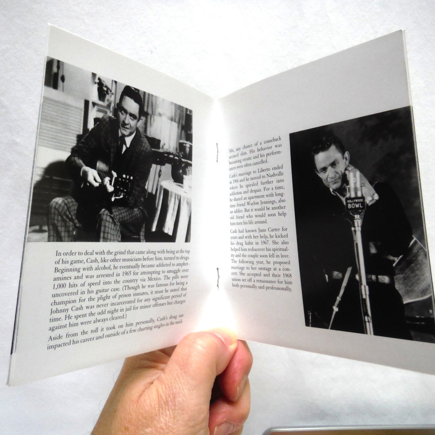 FOREVER JOHNNY CASH: The 3 CD's Tin Box Gift Pack, with Booklet and Bonus DVD The Pride Of Jesse Hallam