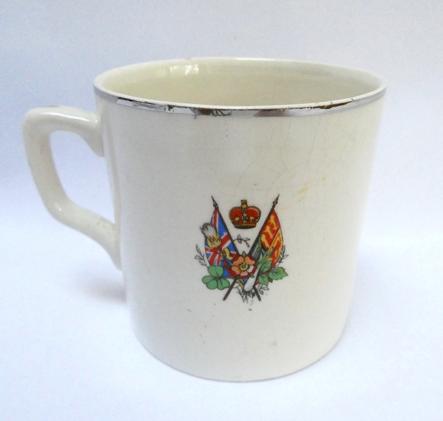 ANTIQUE COMMEMORATIVE ROYAL MUG: Celebrating The 1935 Silver Jubilee of KING GEORGE V AND QUEEN MARY