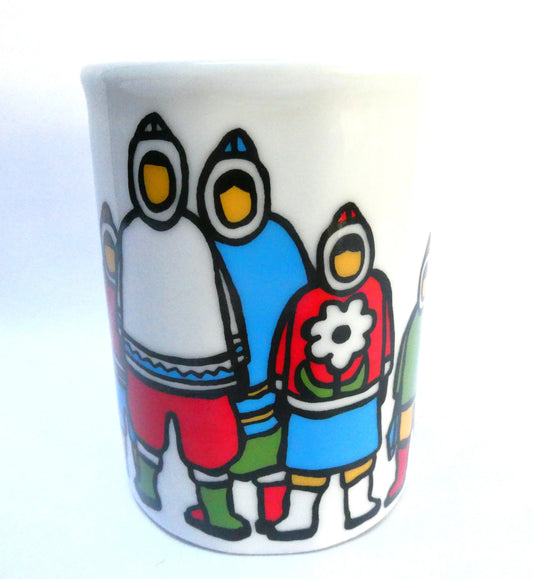 COLLECTIBLE CERAMIC MUG BY CANADIAN ARTIST MARC TETRO By Danesco of Montreal: 'THE INUIT HUNTERS'