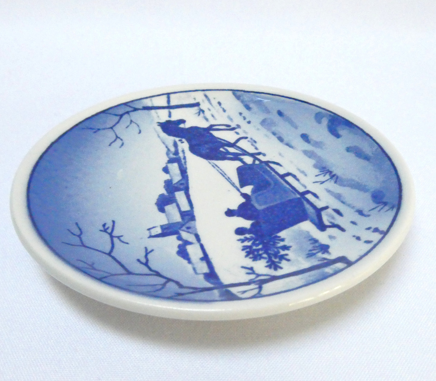 ROYAL COPENHAGEN MINIATURE PLAQUETTE #3, The Vinterlandskab Plate from Denmark