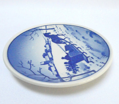 ROYAL COPENHAGEN MINIATURE PLAQUETTE #3, The Vinterlandskab Plate from Denmark