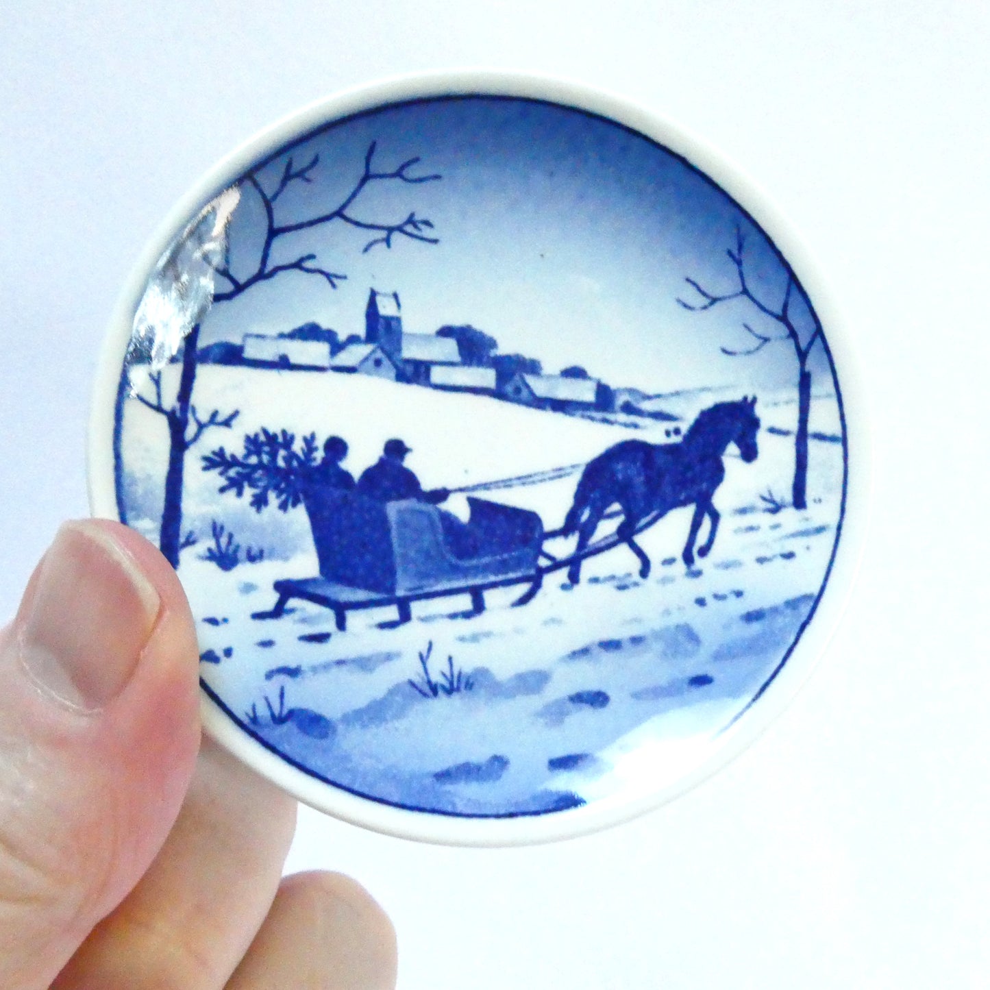 ROYAL COPENHAGEN MINIATURE PLAQUETTE #3, The Vinterlandskab Plate from Denmark