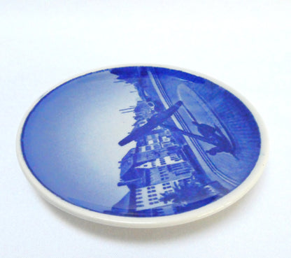 ROYAL COPENHAGEN MINIATURE PLAQUETTE #55, The Mindesmaerket Nyhavn Memorial Plate from Denmark