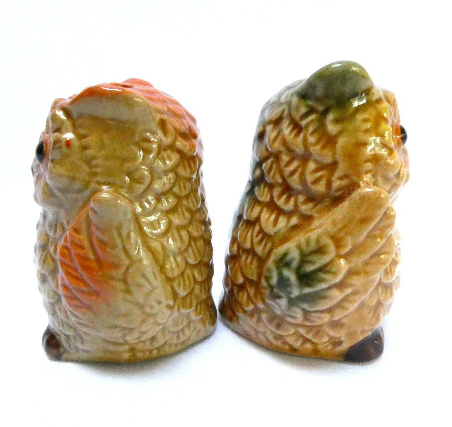 VINTAGE 'WHO'S - WHO' WISE PAIR OF OWLS SALT AND PEPPER SHAKERS