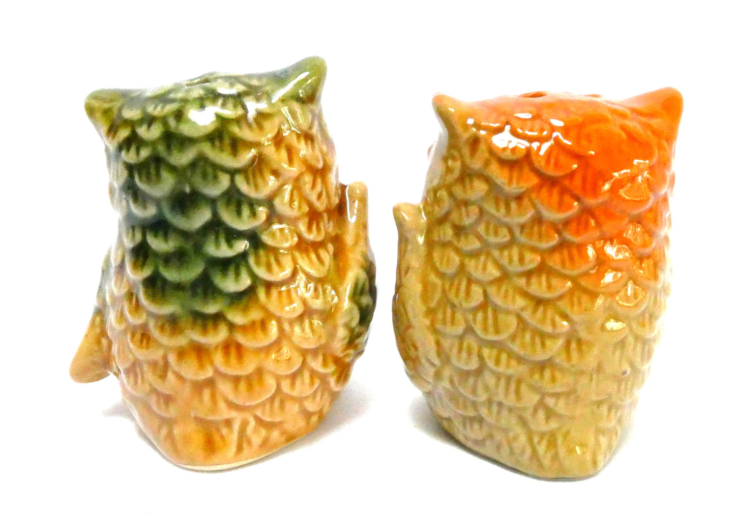 VINTAGE 'WHO'S - WHO' WISE PAIR OF OWLS SALT AND PEPPER SHAKERS