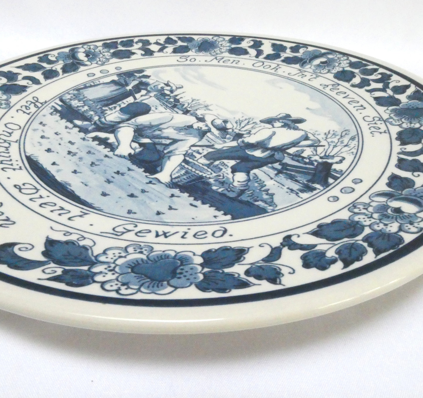 Vintage Royal Goedewaagen Delft Blue Large Ceramic Display Plate, Featuring a Dutch 'traditional rural scene of people weeding a field'