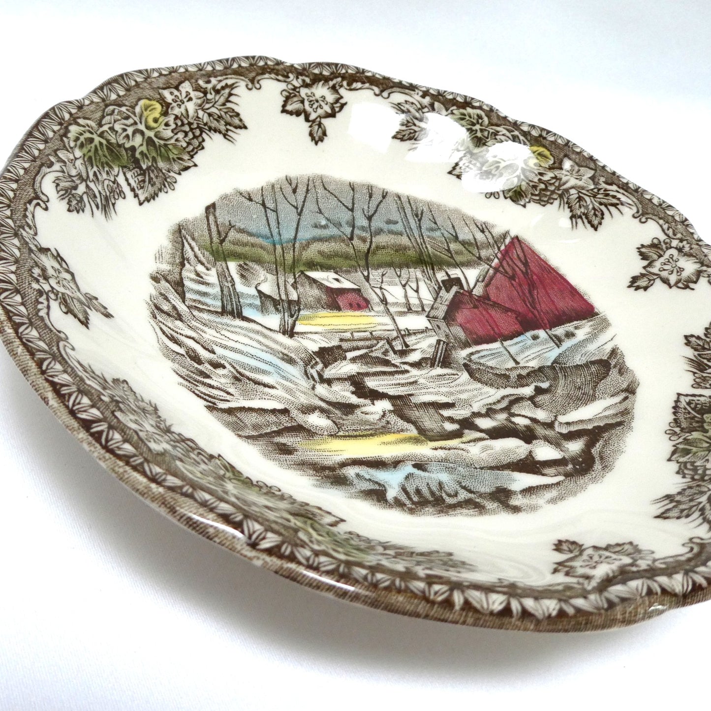 Vintage Johnson Brothers FRIENDLY VILLAGE SERIES TRINKET TRAY or TEA SAUCER, in The Famous Ice House Pattern