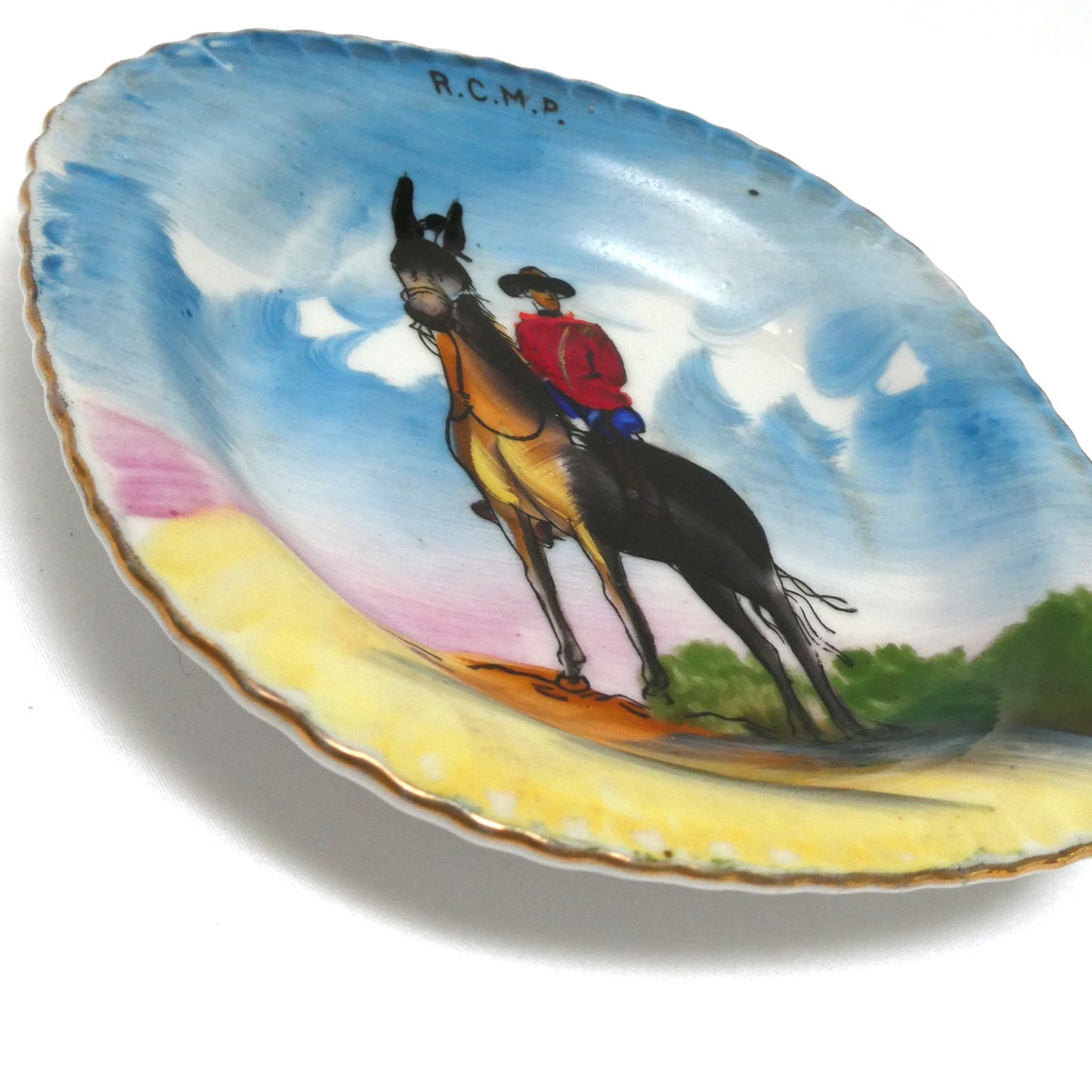 Vintage Royal Canadian Mounted Police MID-CENTURY RCMP SOUVENIR TRINKET TRAY, Hand Painted