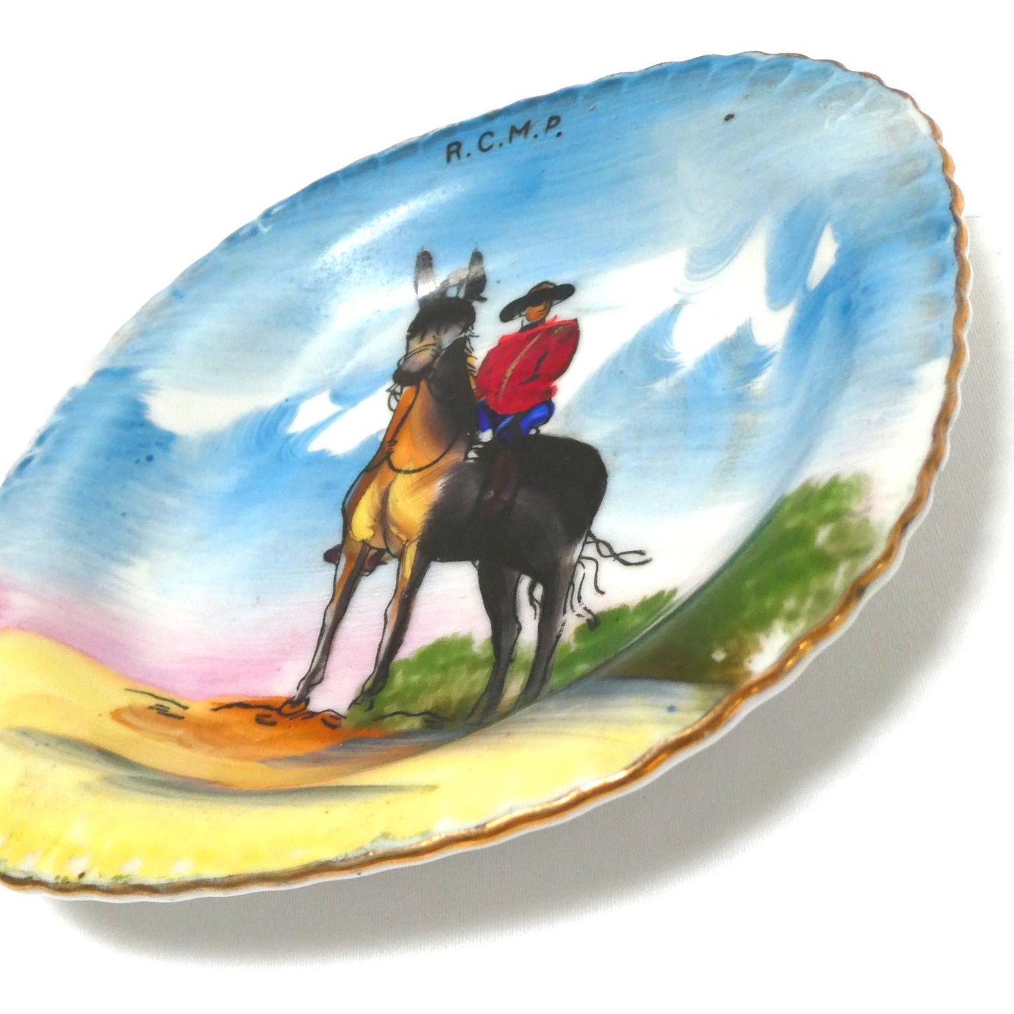 Vintage Royal Canadian Mounted Police MID-CENTURY RCMP SOUVENIR TRINKET TRAY, Hand Painted