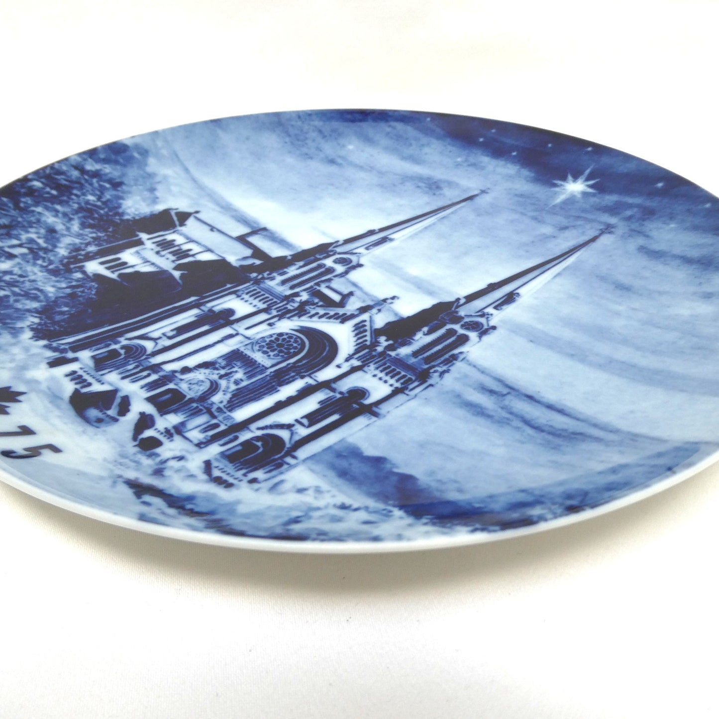 1975 Commemorative Plate Celebrating The Basilica of Sainte-Anne-de-Beaupré in Quebec, Made by Hutschenreuther of Germany