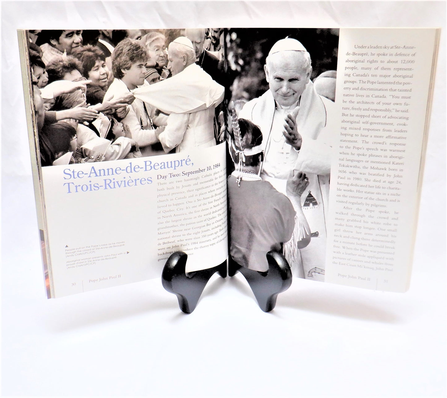 POPE JOHN PAUL II, Connecting to Canadians by Patti Tasko (2005 1st Ed.)