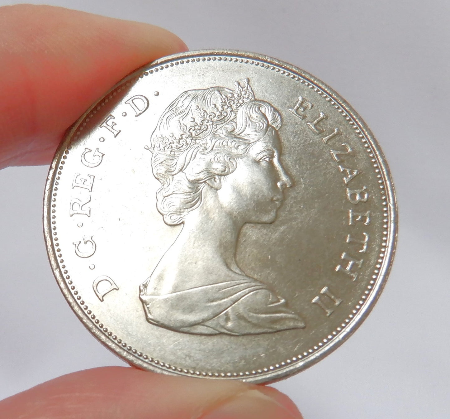 1980 BRITISH CROWN COIN: The Queen Mother's 80th Birthday Celebration on 4th August 1980!