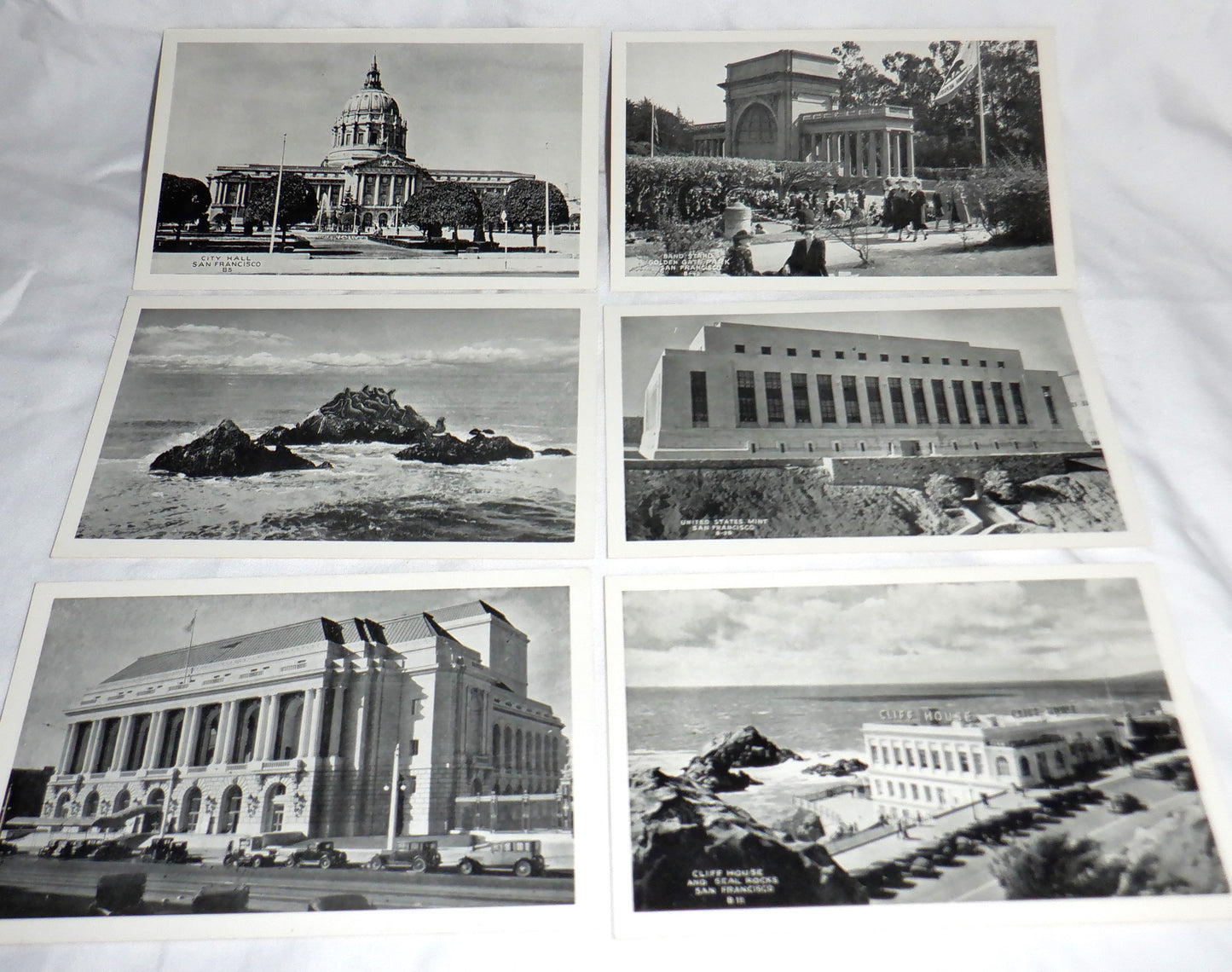 'SAN FRANCISCO, USA: A RARE 20 Postcard Collection of Vintage B&W Souvenir Photographs of 1936 San Francisco, in the Original Mailing Package!