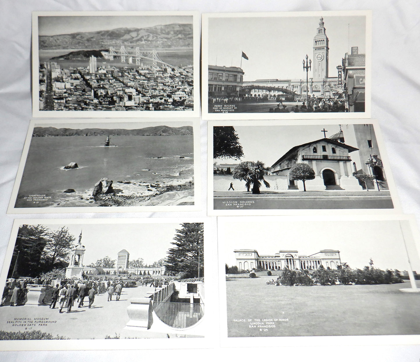 'SAN FRANCISCO, USA: A RARE 20 Postcard Collection of Vintage B&W Souvenir Photographs of 1936 San Francisco, in the Original Mailing Package!