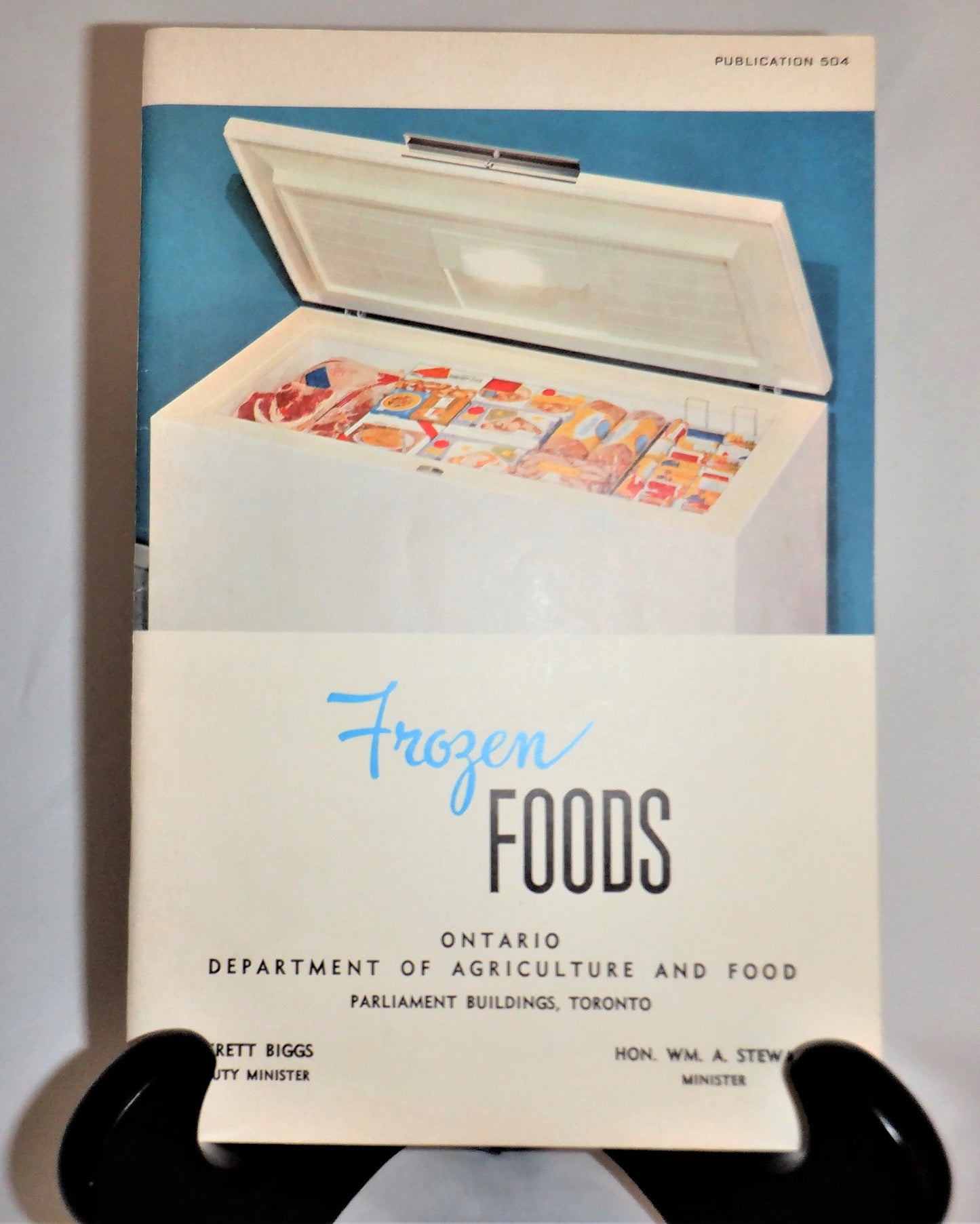 FROZEN FOODS: A Vintage Consumer Guide produced by the Ontario Department of Agriculture and Food, Toronto, 1967