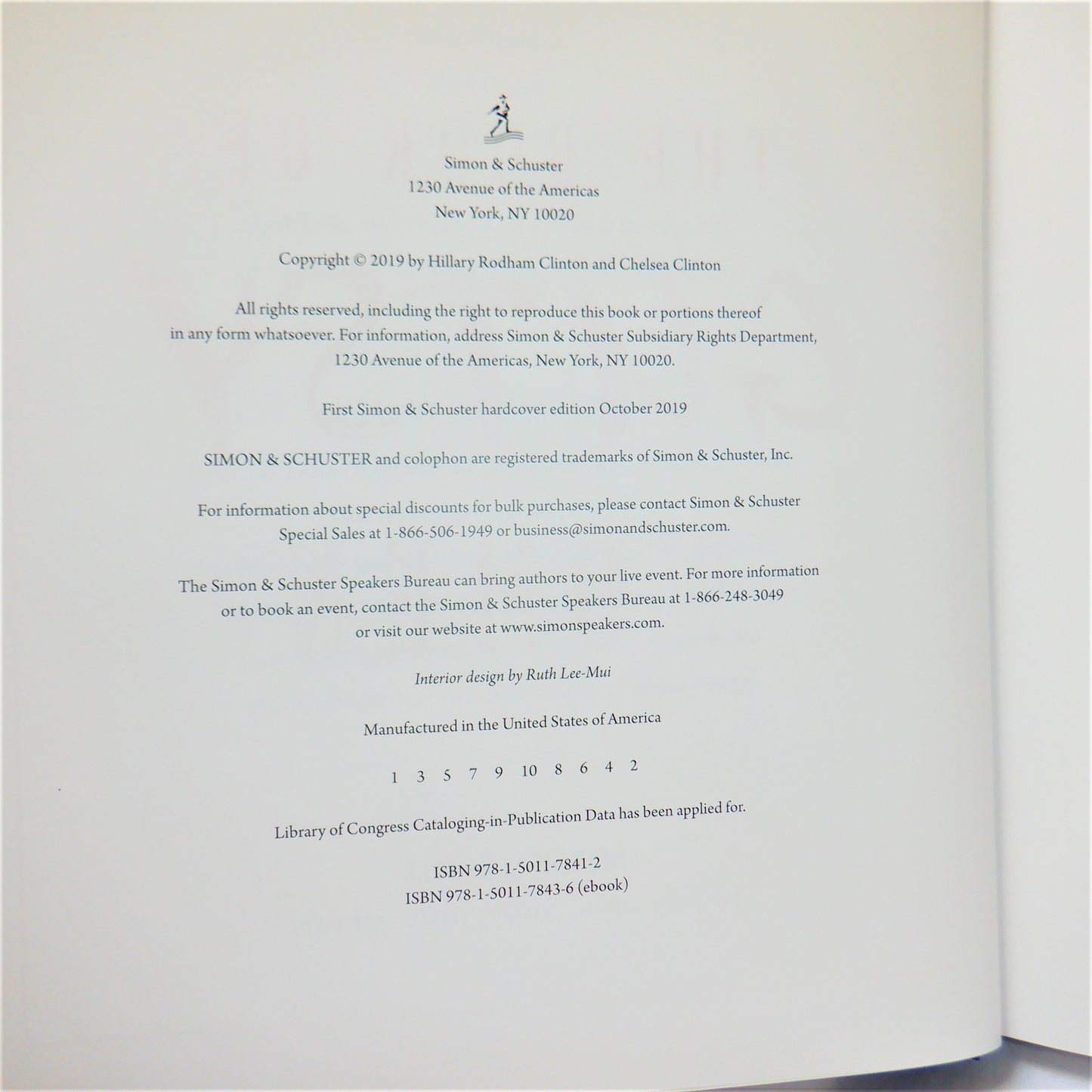 THE BOOK OF GUTSY WOMEN, Favorite Stories of Courage and Resilience, by Hillary Rodham Clinton and Chelsea Clinton (2019 1st Ed.)