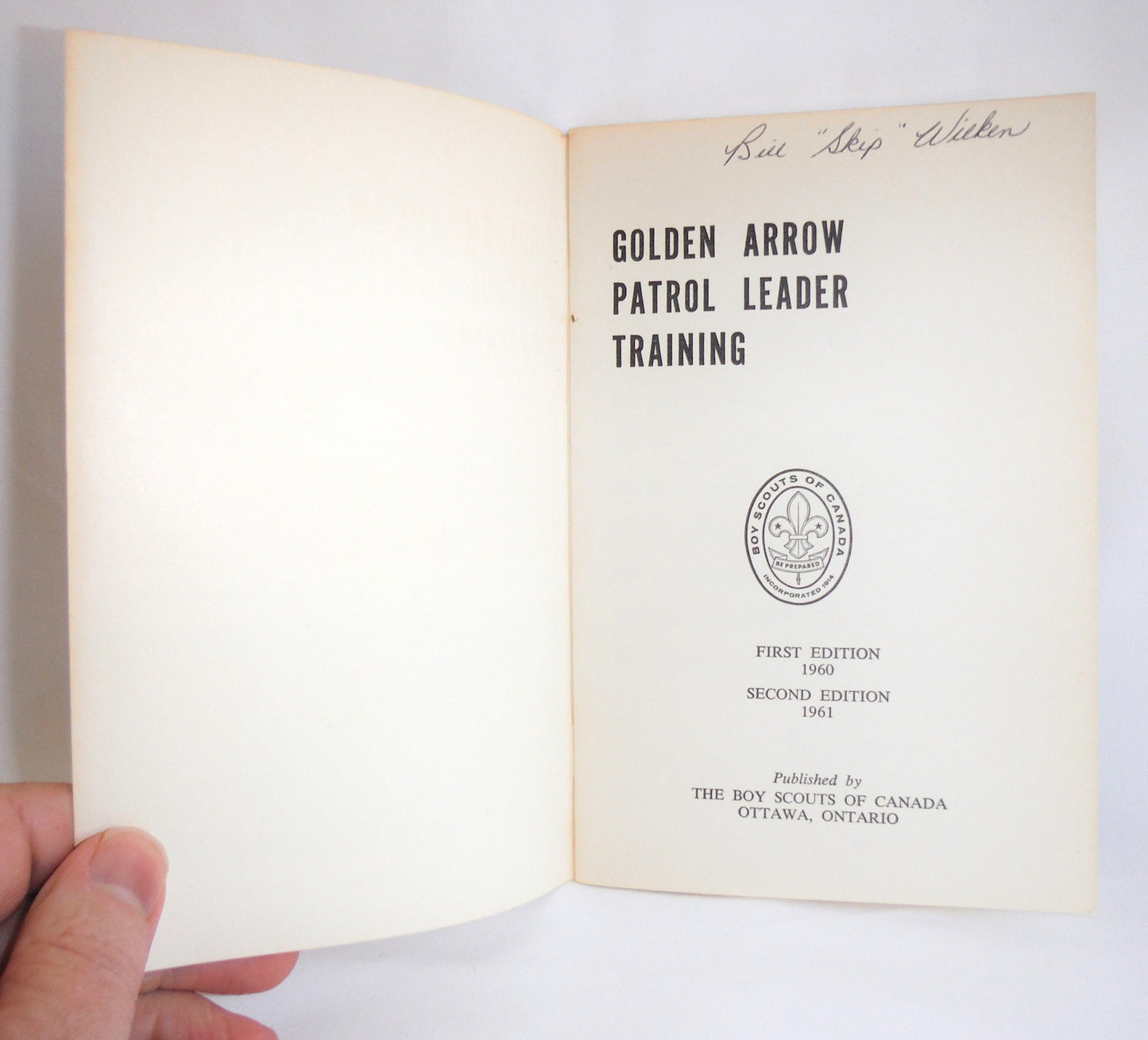 GOLDEN ARROW TRAINING HANDBOOK, A Patrol Leader Training Guide by The Boy Scouts of Canada, 1961