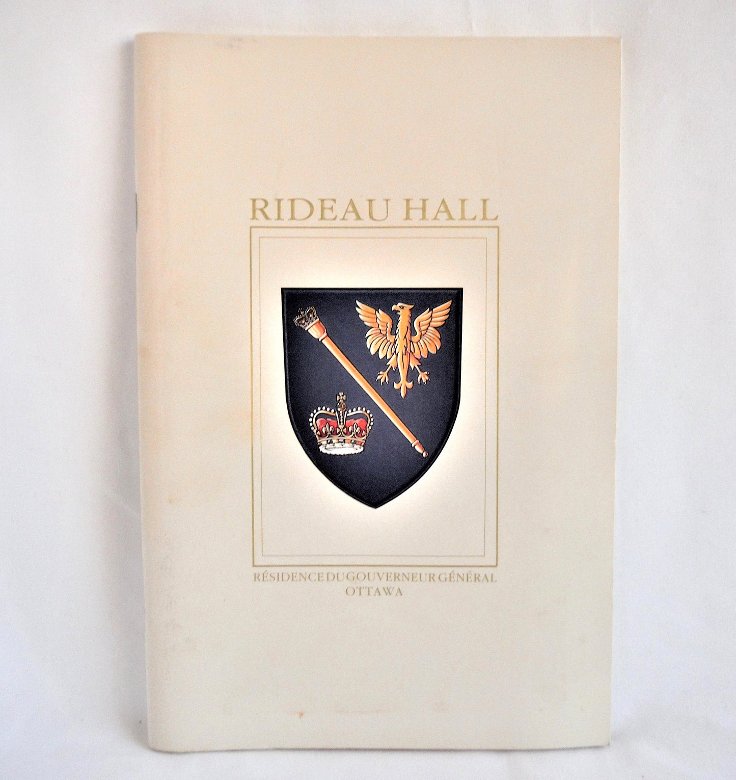 RIDEAU HALL TOURIST SOUVENIR GUIDE: Government House/Residence du Gouverneur General, Ottawa, CANADA, 1986