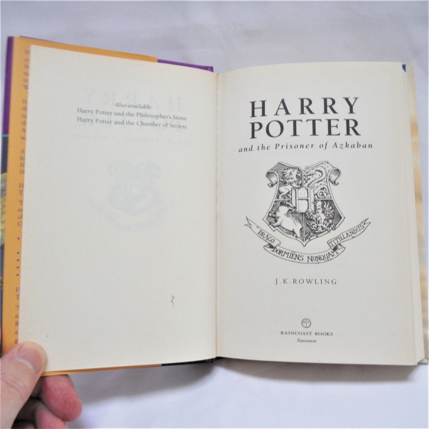 HARRY POTTER AND THE PRISONER OF AZKABAN, by J.K. Rowling (1999 Raincoast Books 1st Ed.)