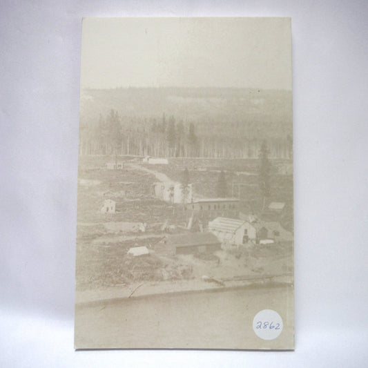 PAST PERFECT, Prince George History and How To Find It, by The Local Prince George History Committee-Prince George Public Library (2000 1st Ed.)