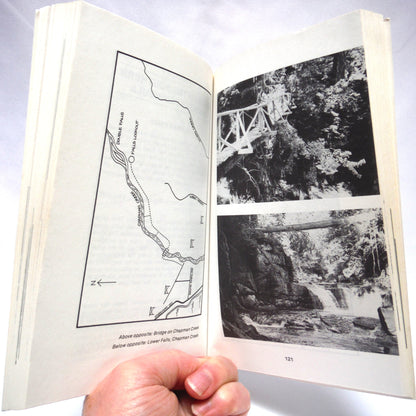 SUNSHINE & SALT AIR, A Recreation Guide to The Sunshine Coast, by The Harbour Publishing Company Limited (1987 1st Ed.)