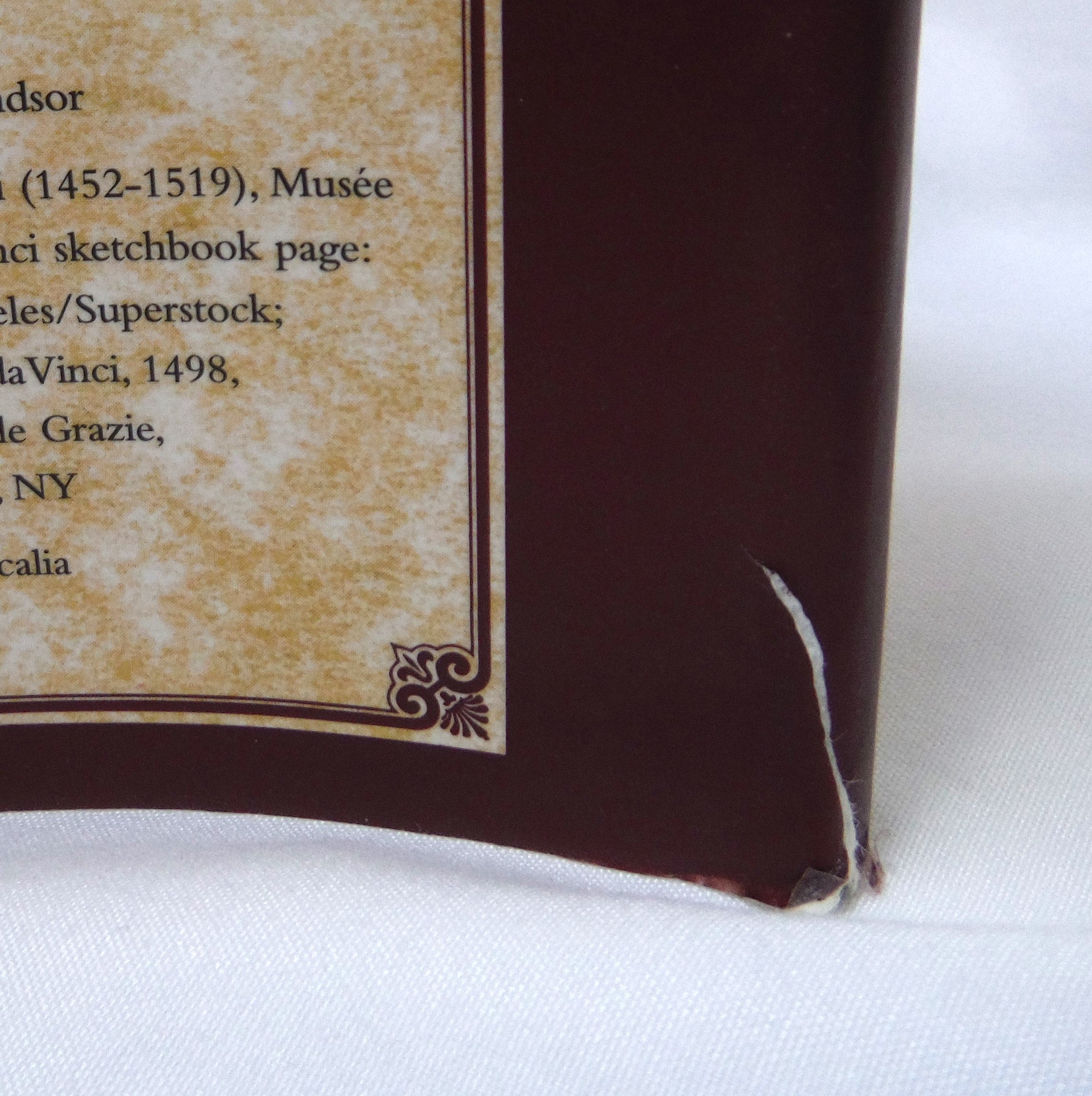 THE DA VINCI CODE: Special Illustrated Edition, A Novel by