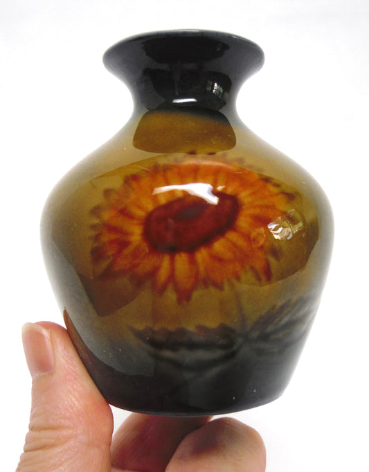 WADE Miniature Vase Pottery 'PORCELAIN SUNFLOWER' Made in Ireland