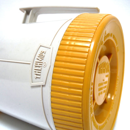 Vintage 1970-era Authentic Canadian Thermos Products Insulated Vacuum Sealed Model #6002 Mustard Yellow Thermos!