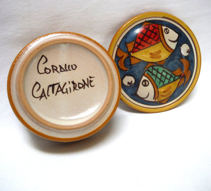 ITALIAN POTTERY TWO-FISH DESIGN ROUND JEWELRY OR TRINKET BOX, with removable lid and Artist Signed!