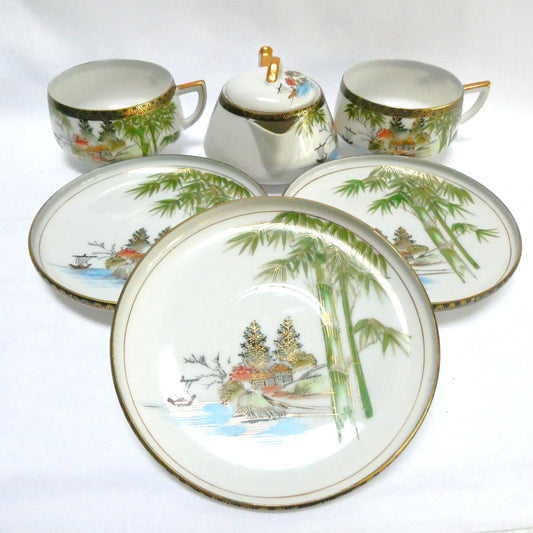 Vintage Hand-Painted Japanese Kutani ware 6-Piece Teapot, Teacups and Saucers in the Landscape and Bamboo Motif