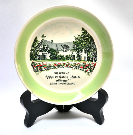 Vintage MINIATURE WADE SOUVENIR PLATE, Featuring the Green Gables House in Cavendish, Prince Edward Island
