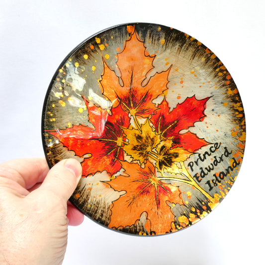 STUNNING 8-INCH WIDE NUT OR TRINKET DISH, Featuring Prince Edward Island, Canada