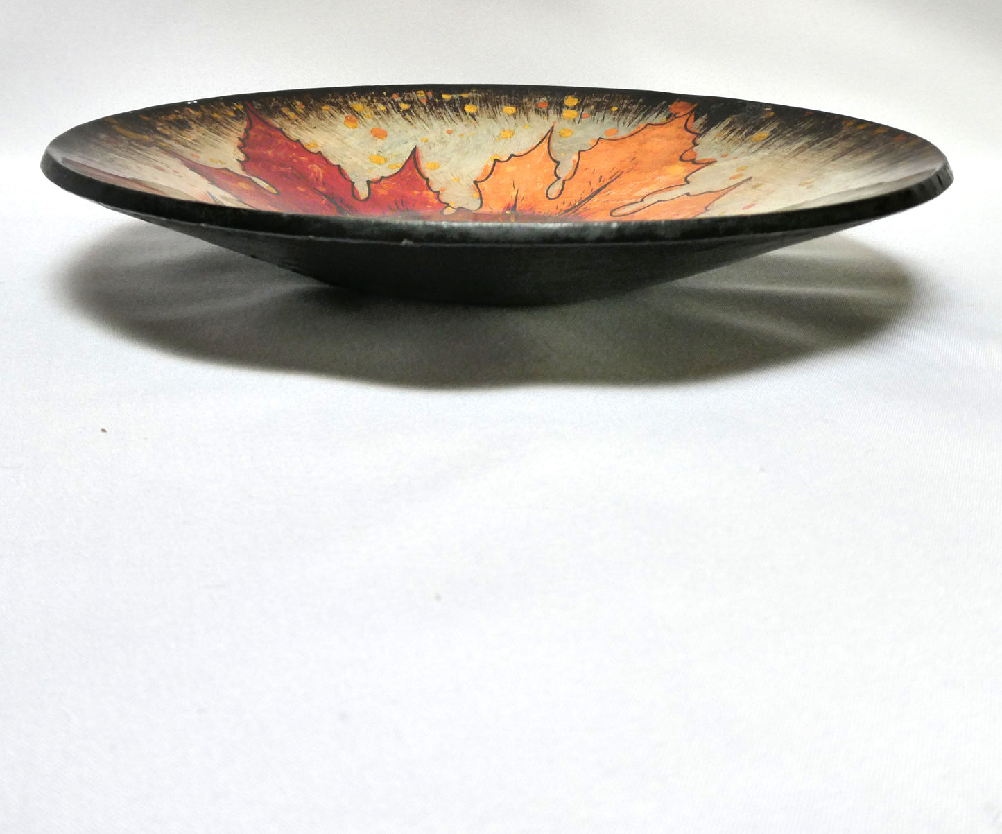 STUNNING 8-INCH WIDE NUT OR TRINKET DISH, Featuring Prince Edward Island, Canada