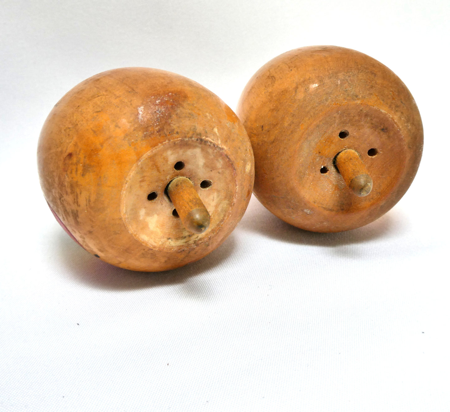 Charming Mid-Century Solid Wood SALT AND PEPPER SHAKERS, Shaped like miniature apples!