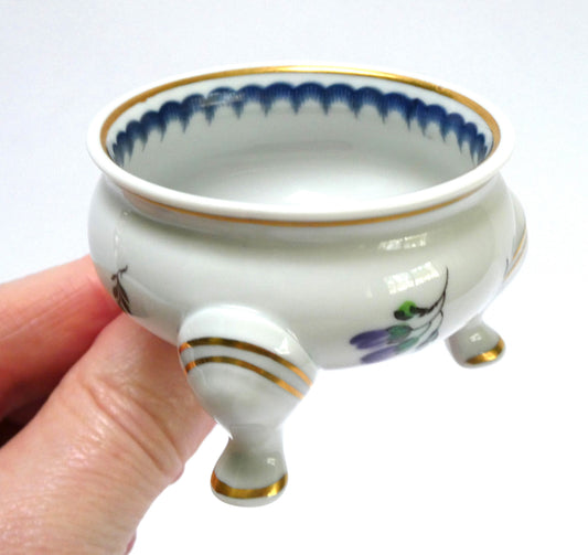 Vintage Richard Ginori Three-Footed Italian Salt Dish Featuring Porcelain Fruit and Plum Pattern