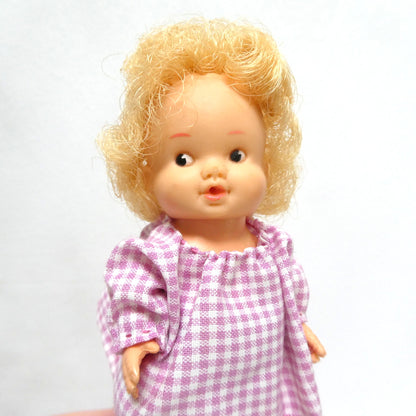 Vintage Set of FIVE FULLY-DRESSED DOLLS FROM AROUND THE WORLD: Hong Kong, Italy, USA, and more!