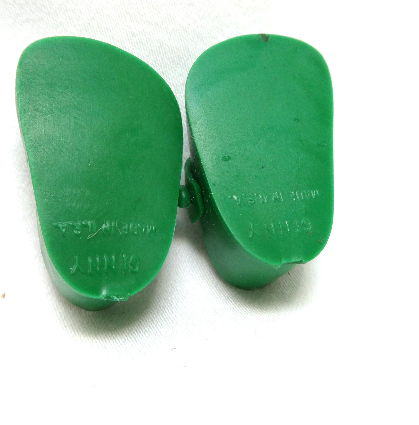 VINTAGE DOLL DRESS SHOES (LOT #2) Seven Pairs in Multiple Colours Including GINNY Doll Shoes.