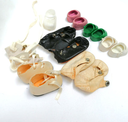 VINTAGE DOLL DRESS SHOES (LOT #2) Seven Pairs in Multiple Colours Including GINNY Doll Shoes.