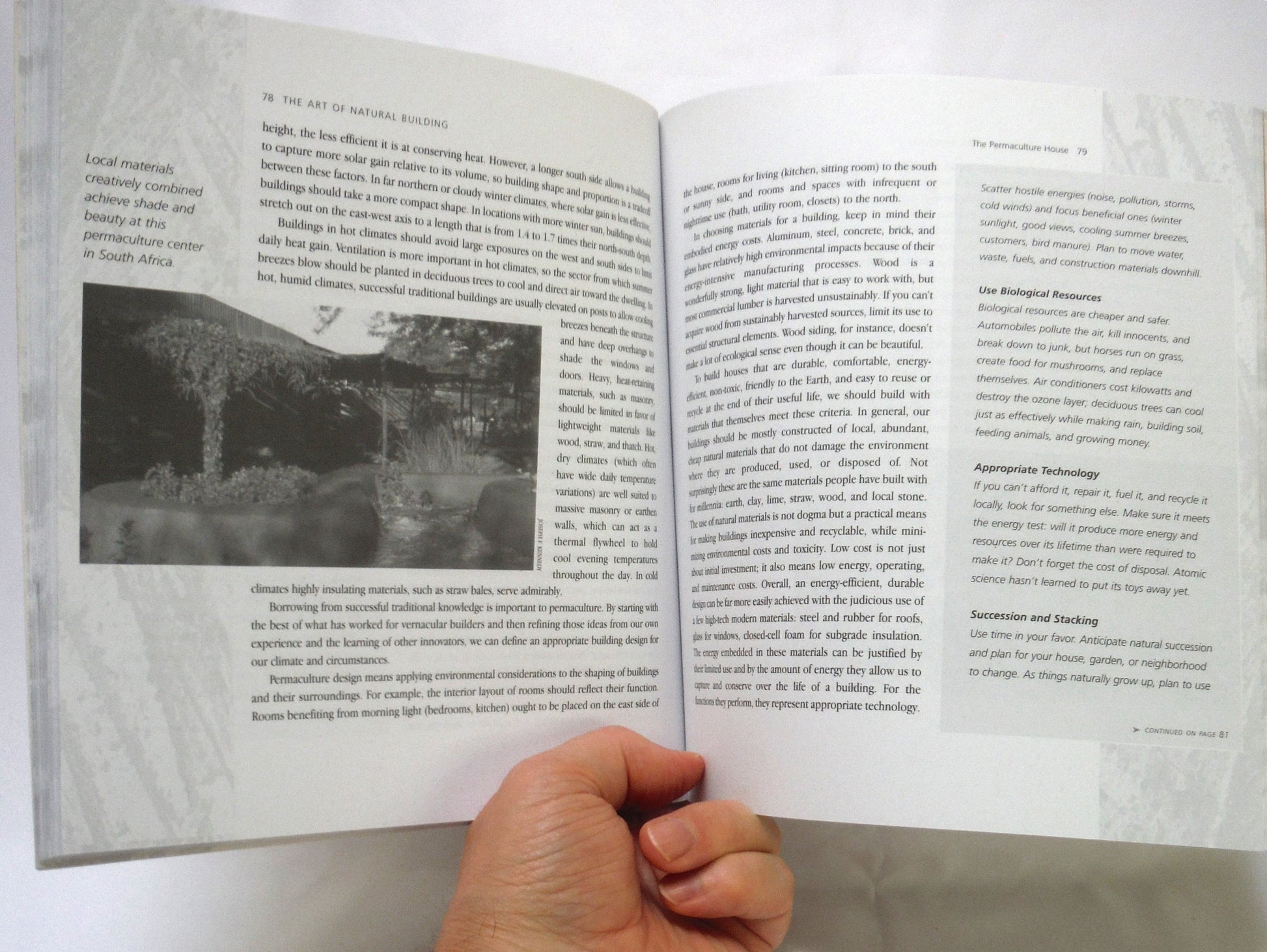 THE ART OF NATURAL BUILDING: Design, Construction, Resources