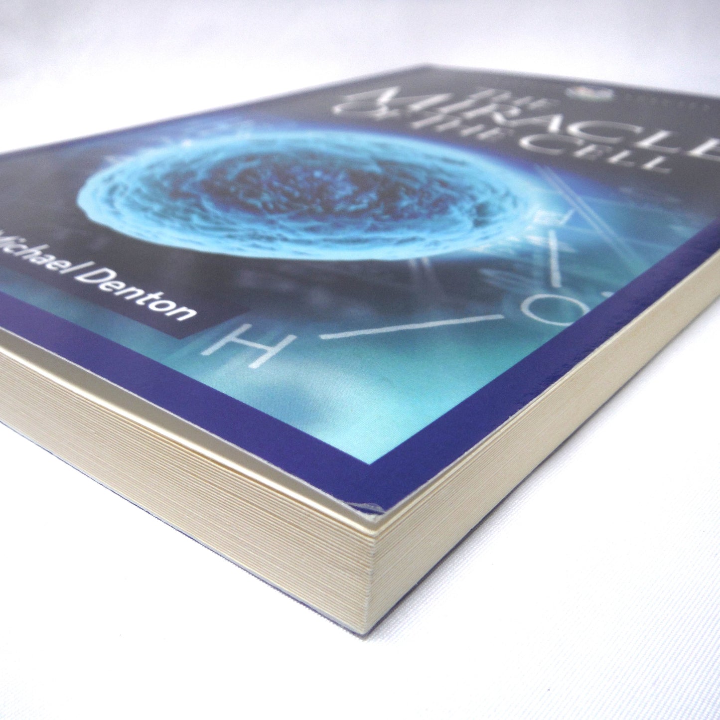 THE MIRACLE OF THE CELL, by Michael Denton (2020 1st Ed.)