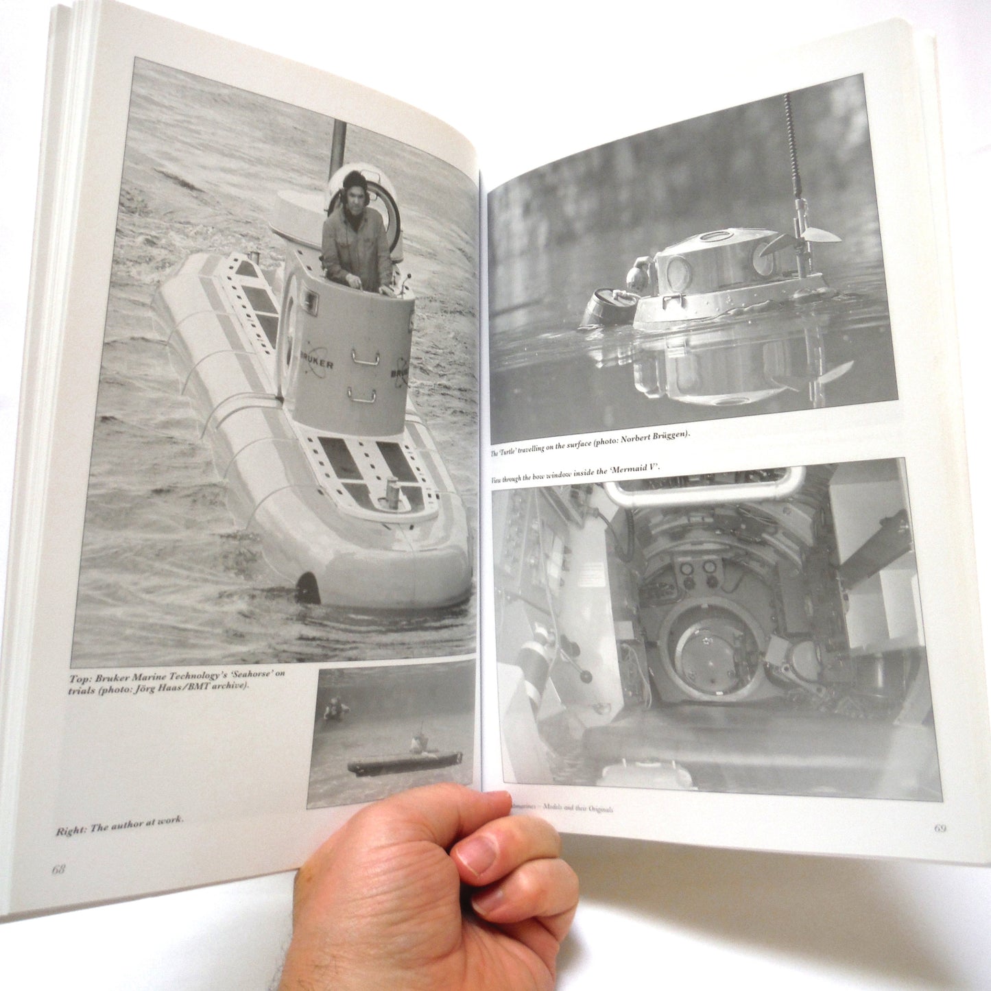 SUBMARINES, MODELS AND THEIR ORIGINALS, The Modeller's World by Carsten Heintze (2005 1st Ed.)