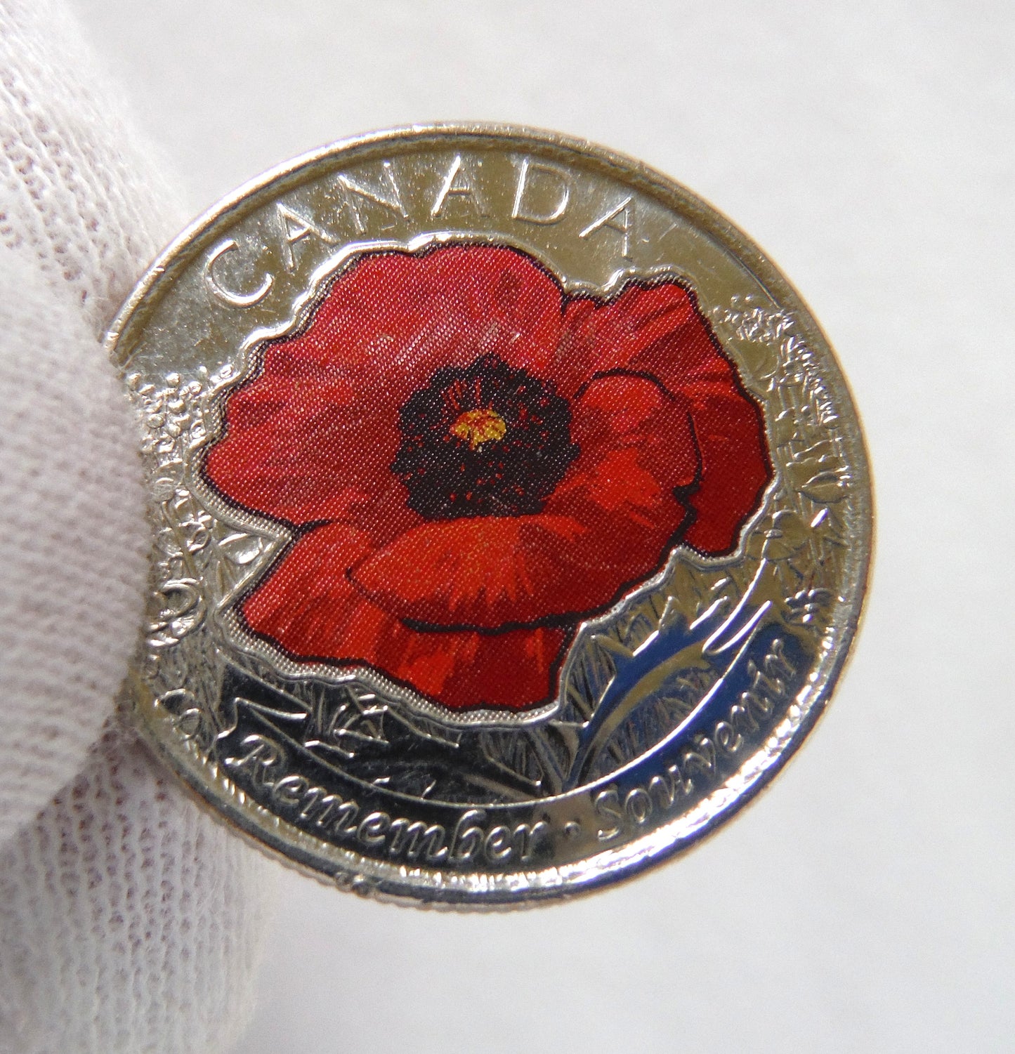 2015 Canadian 25-Cent Coin, Featuring 'THE RED-COLOURED POPPY' Condition is Brand New, Brilliant Uncirculated