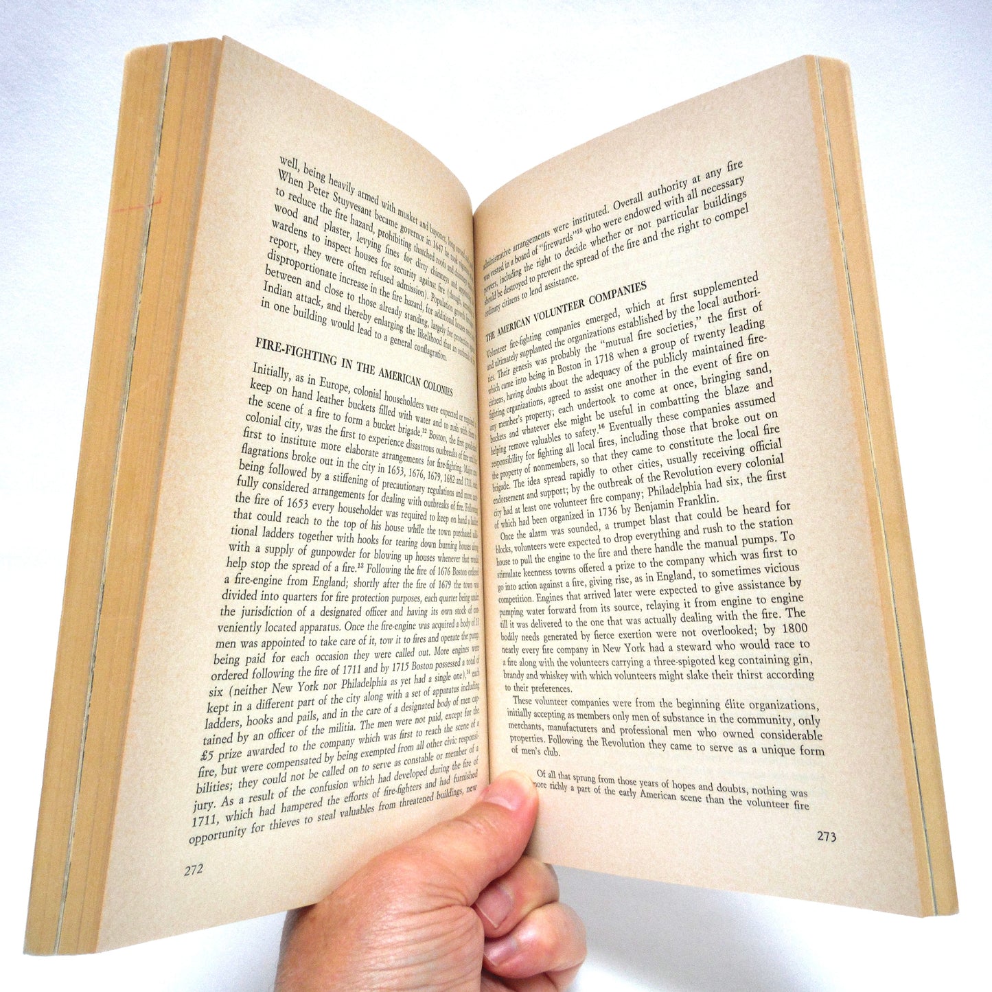 THE EVOLVING CITY, by Ruben C. Bellan (1971 1st Ed.)