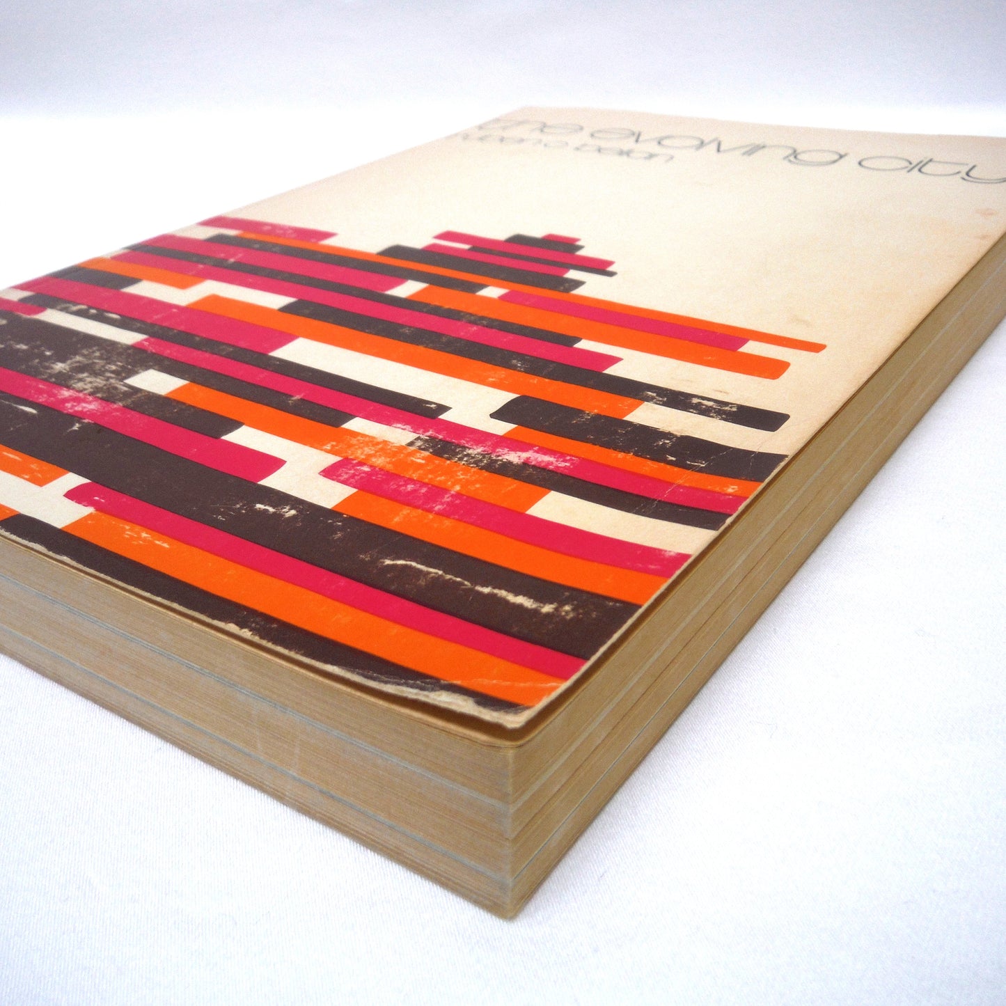 THE EVOLVING CITY, by Ruben C. Bellan (1971 1st Ed.)
