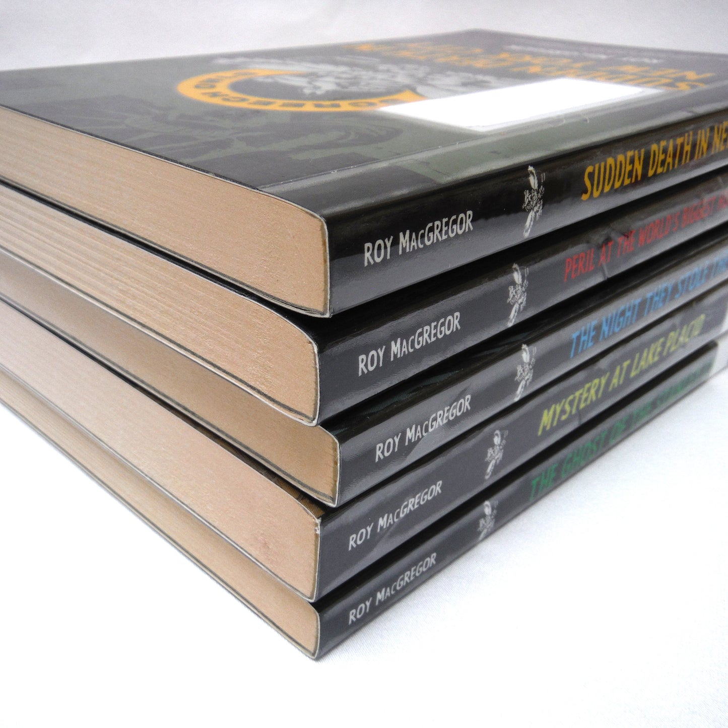 ROY MacGREGOR and THE SCREECH OWLS, A Paul's Special Very Unique Set of 5 Mystery Books!