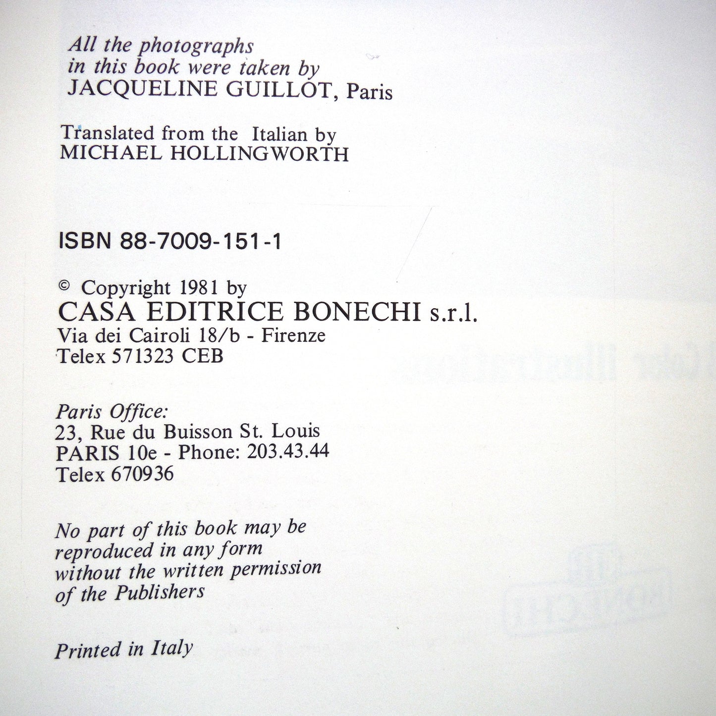 PAIR OF VINTAGE SOUVENIR BOOKS ON "THE LOUVRE", A Paul's Two-Book Package: MONA LISA!  THE LOUVRE, by Michel Gallet, and MASTERPIECES OF THE LOUVRE by  Jacqueline Guillot